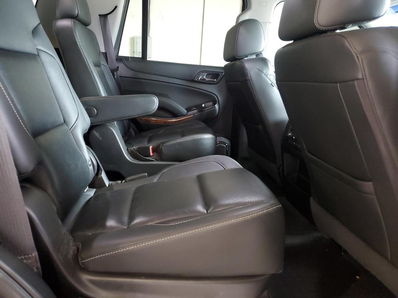 2019 Chevrolet Tahoe K1500 Premier VIN: 1GNSKCKC8KR221072 Lot: 62884855