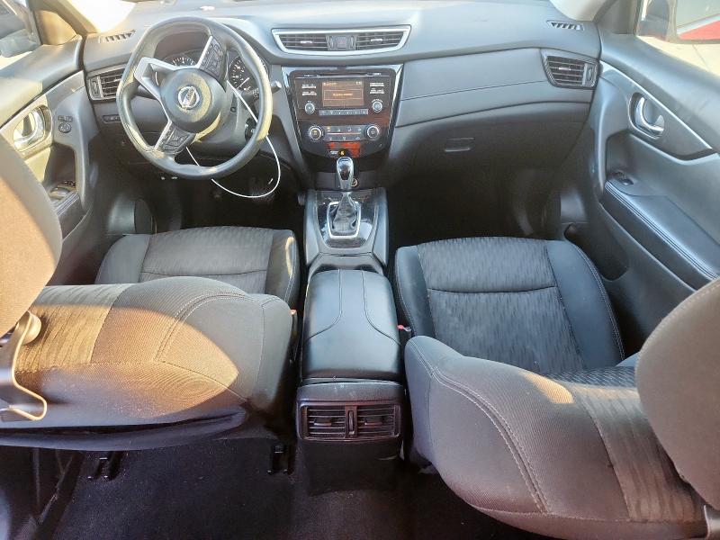  NISSAN ROGUE 2017 Red