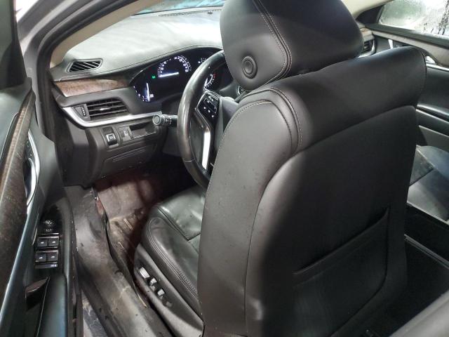  CADILLAC XTS 2018 Srebrny