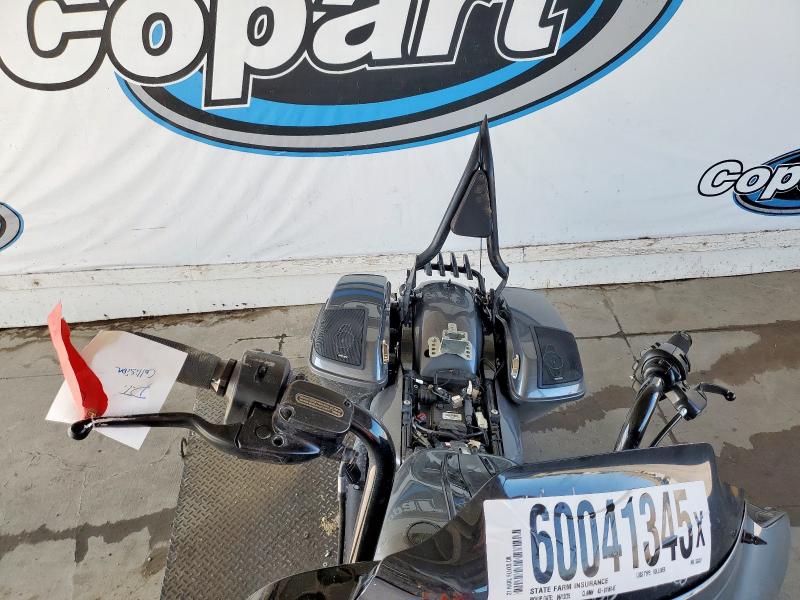  HARLEY-DAVIDSON FLHXS 2021 Серый