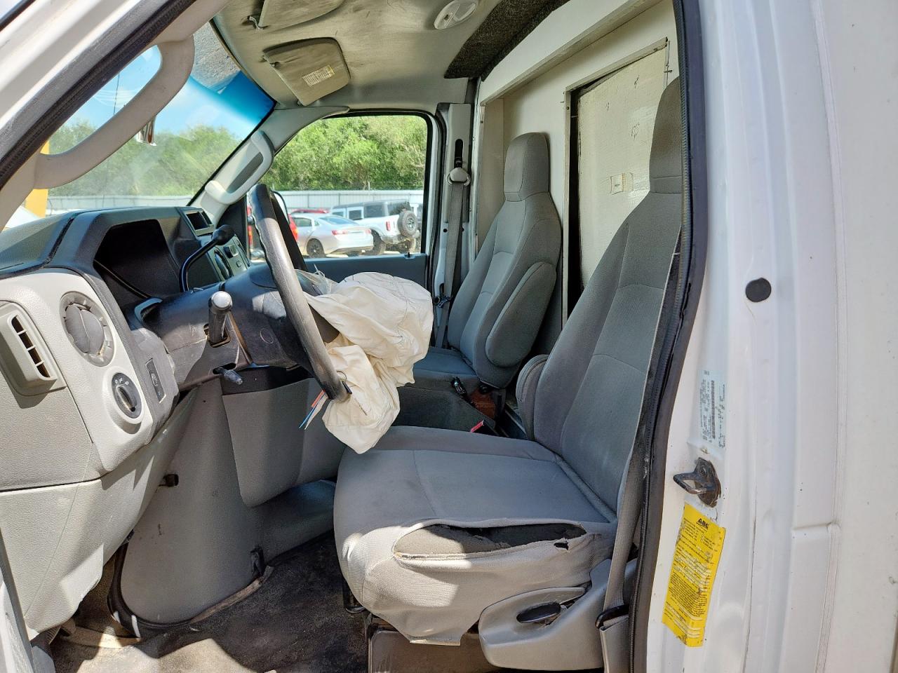 2010 Ford Econoline E450 Super Duty Cutaway Van VIN: 1FDXE4FS1ADA96307 Lot: 61251015