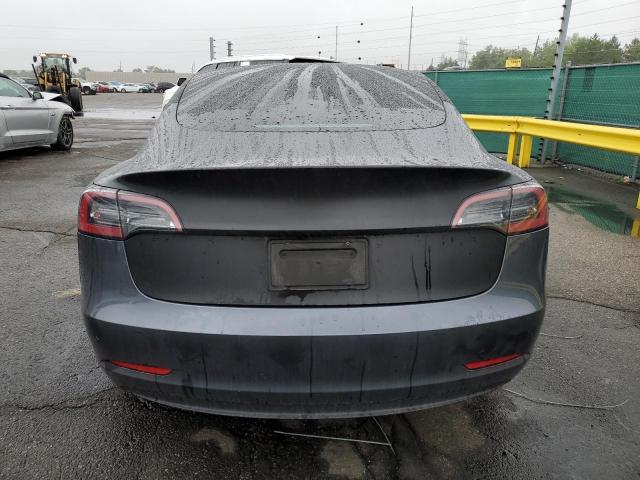 TESLA MODEL 3 2023 Szary