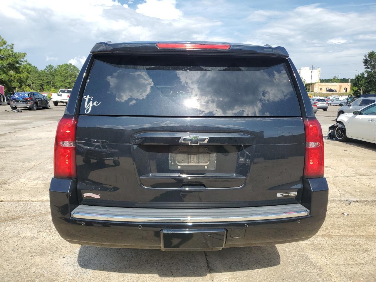 2017 Chevrolet Suburban K1500 Premier VIN: 1GNSKJKC7HR252665 Lot: 60517745