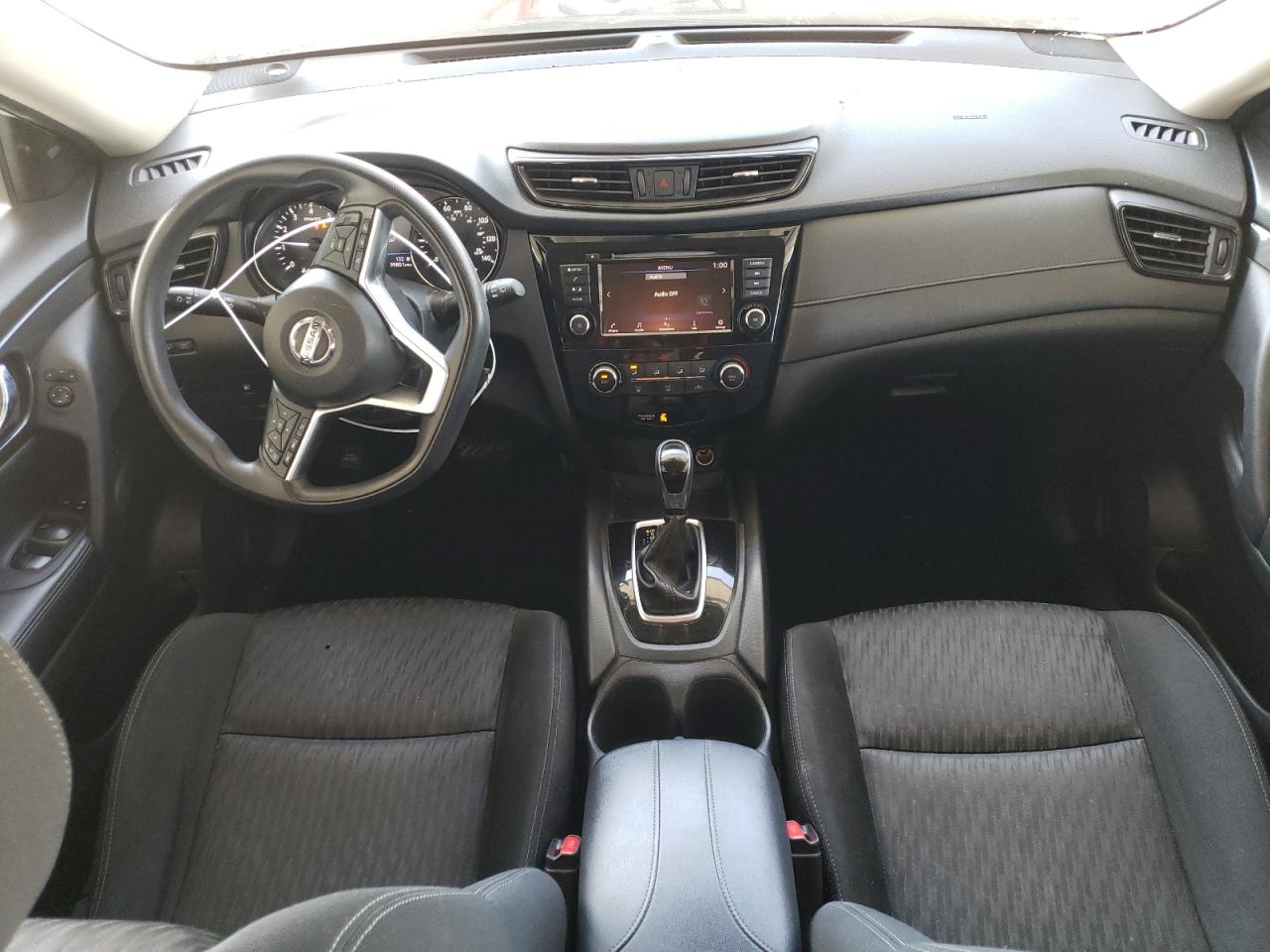 KNMAT2MT1JP620988 NISSAN ROGUE 2018