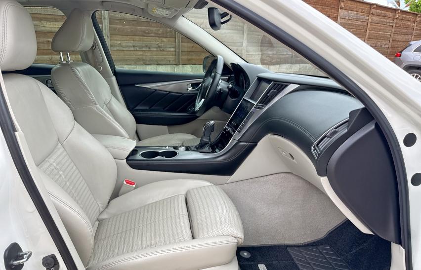  INFINITI Q50 2018 Biały