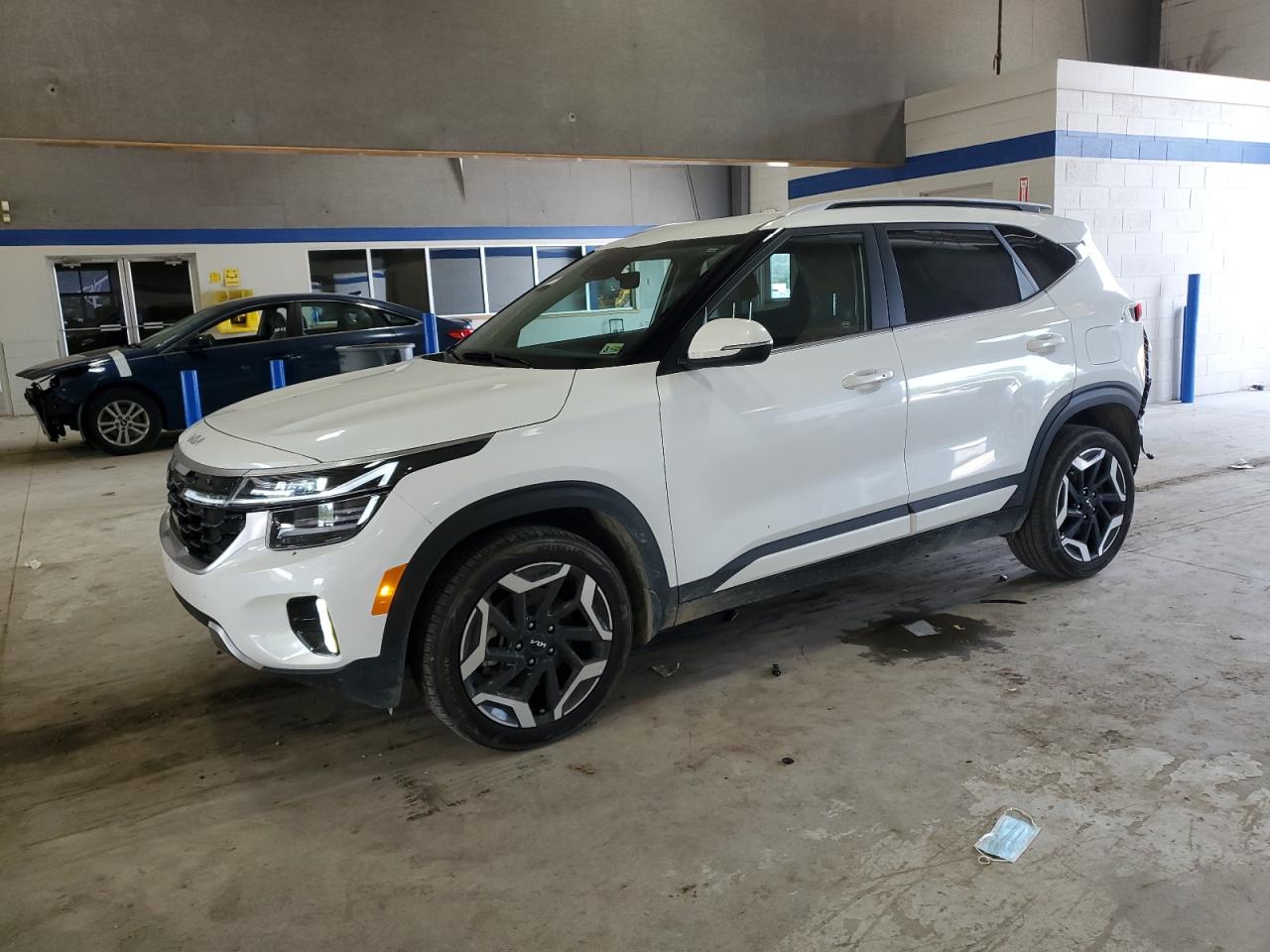 2024 Kia Seltos Sx na sprzedaż w Sandston, VA - Stripped