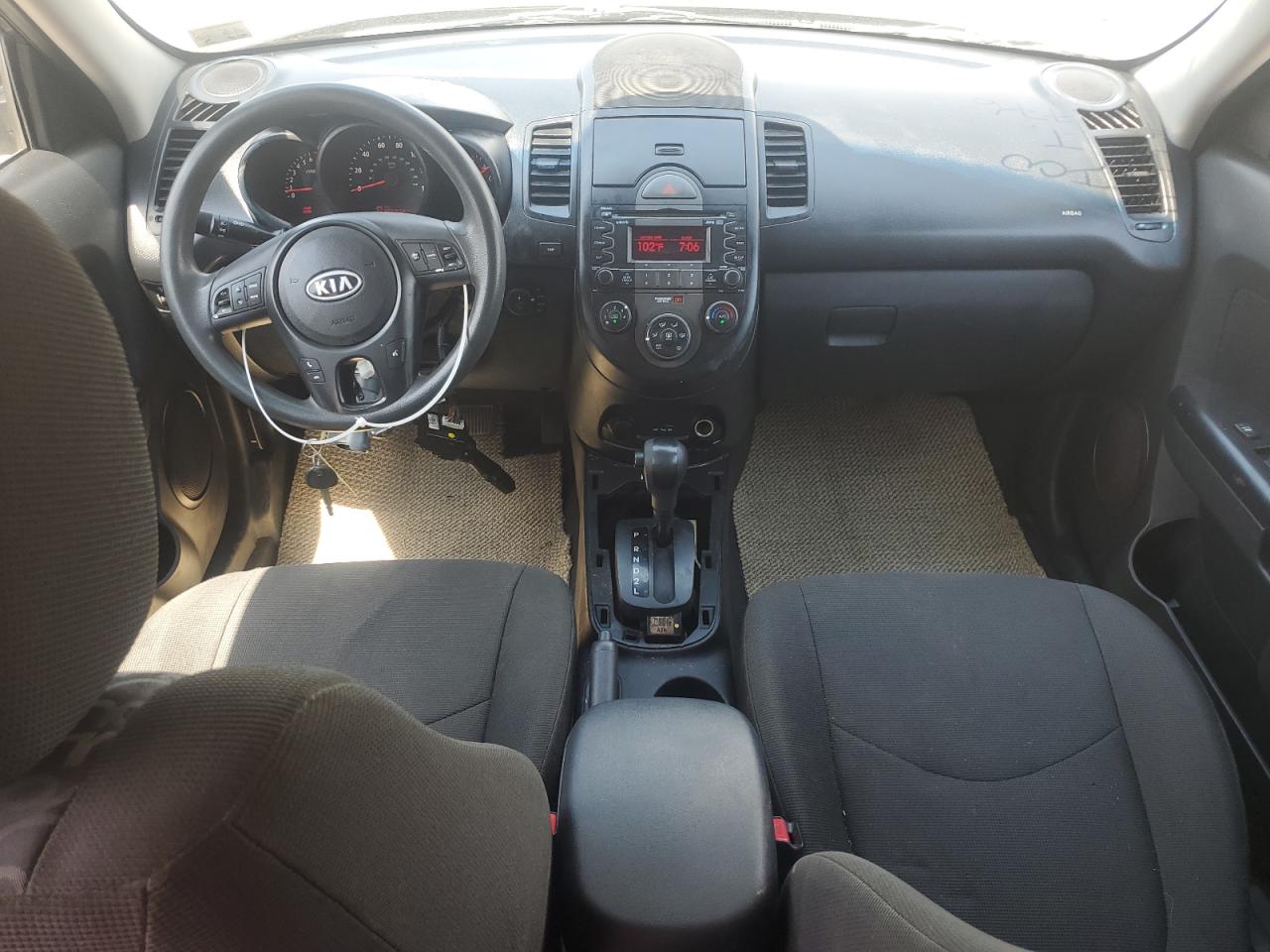 2010 Kia Soul + VIN: KNDJT2A27A7083670 Lot: 62708185