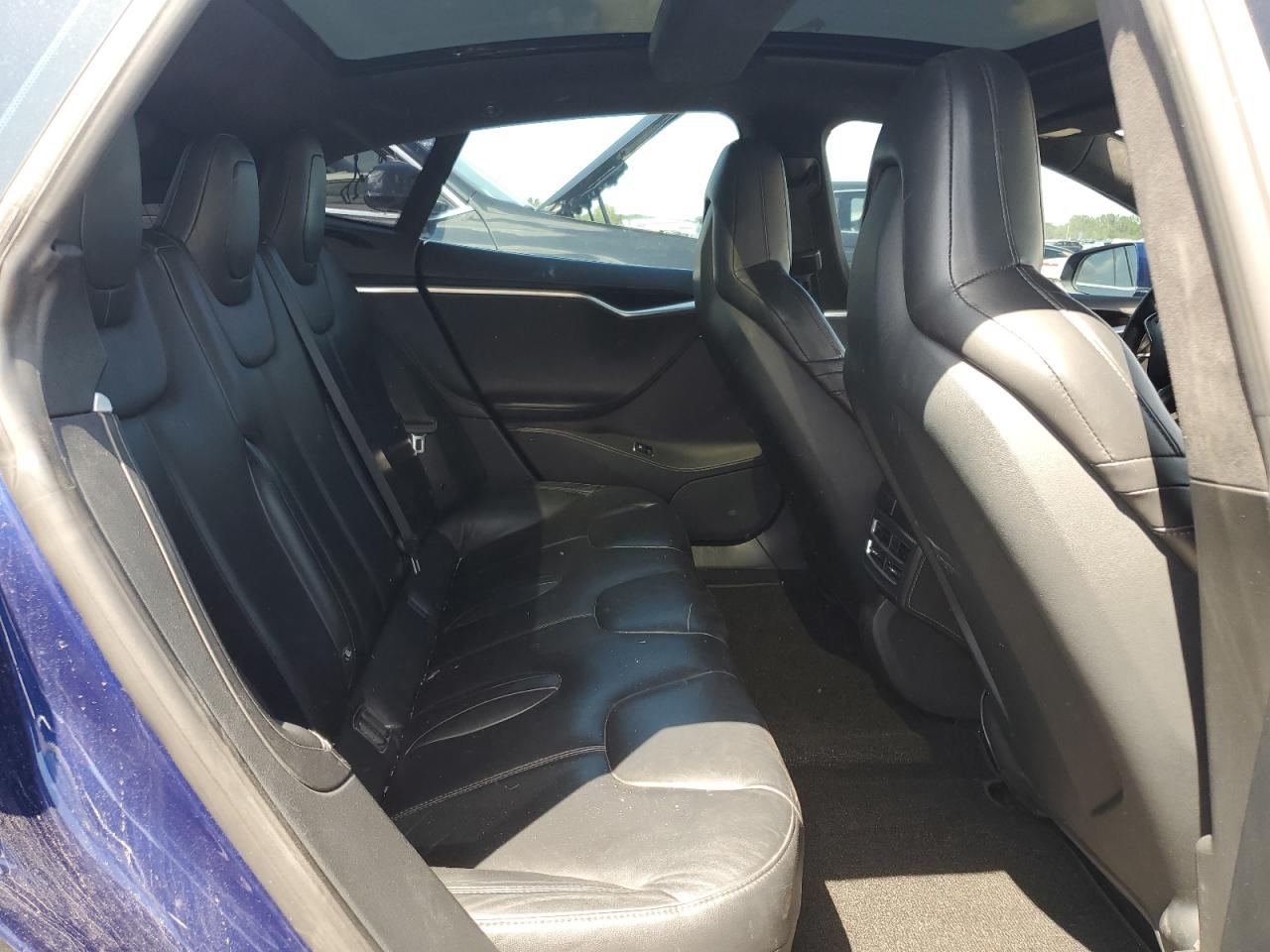 2015 Tesla Model S VIN: 5YJSA1E4XFF118218 Lot: 62468865