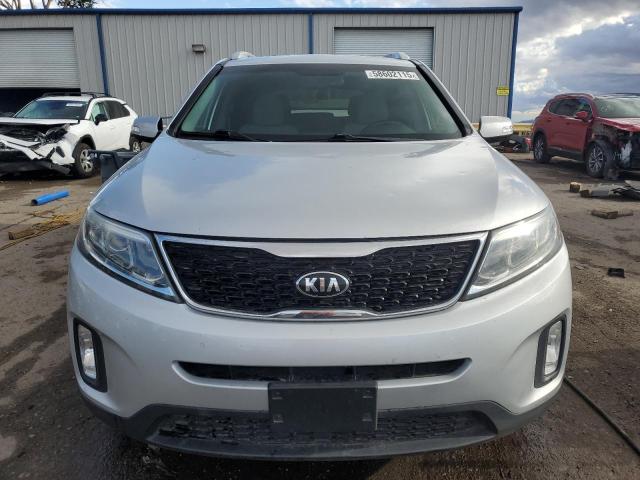  KIA SORENTO 2015 Серебристый