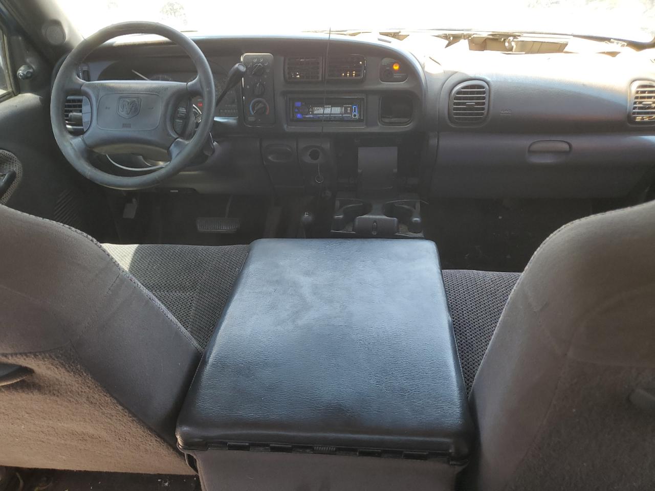 2000 Dodge Ram 1500 VIN: 3B7HF13Z9YM214706 Lot: 61821855