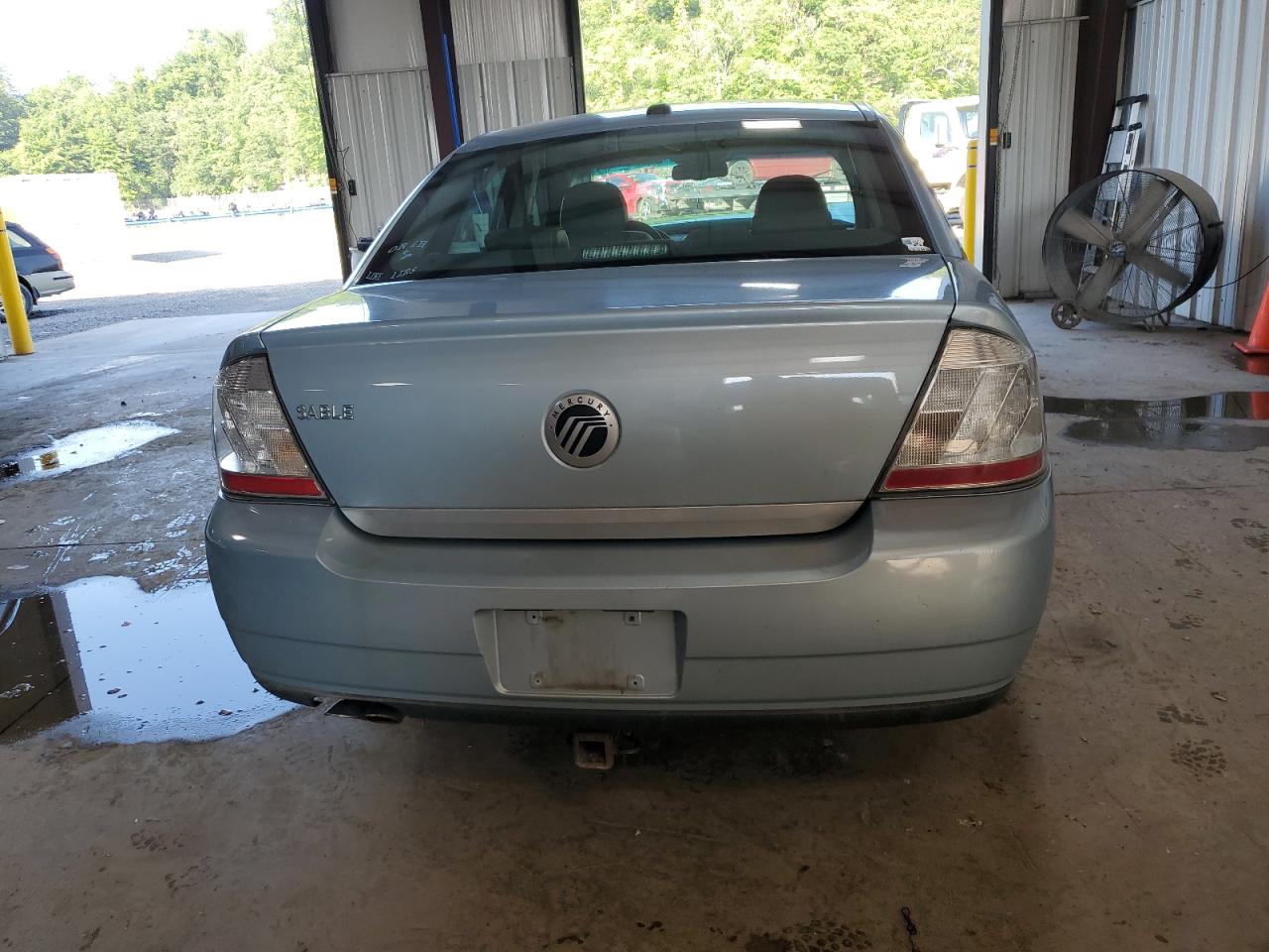 2008 Mercury Sable Luxury VIN: 1MEHM40W98G625419 Lot: 61367425
