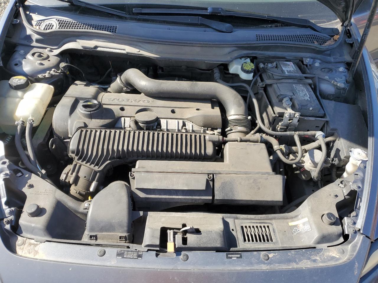 2011 Volvo S40 T5 VIN: YV1672MSXB2550028 Lot: 61965375