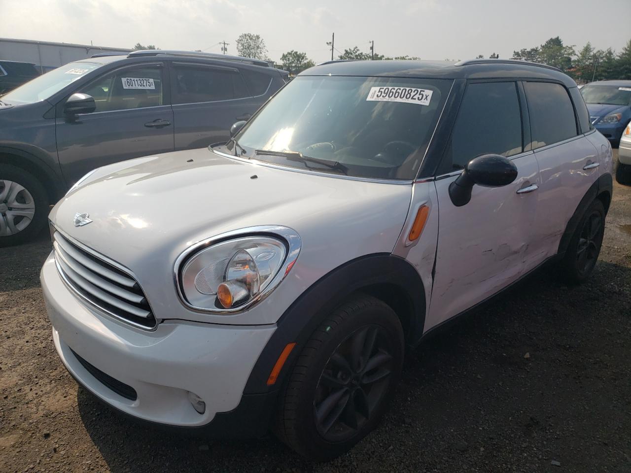 New Britain, CT에서 판매 중인 2014 Mini Cooper Countryman - Side