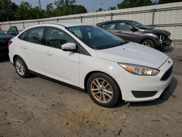 FORD FOCUS 2017 White