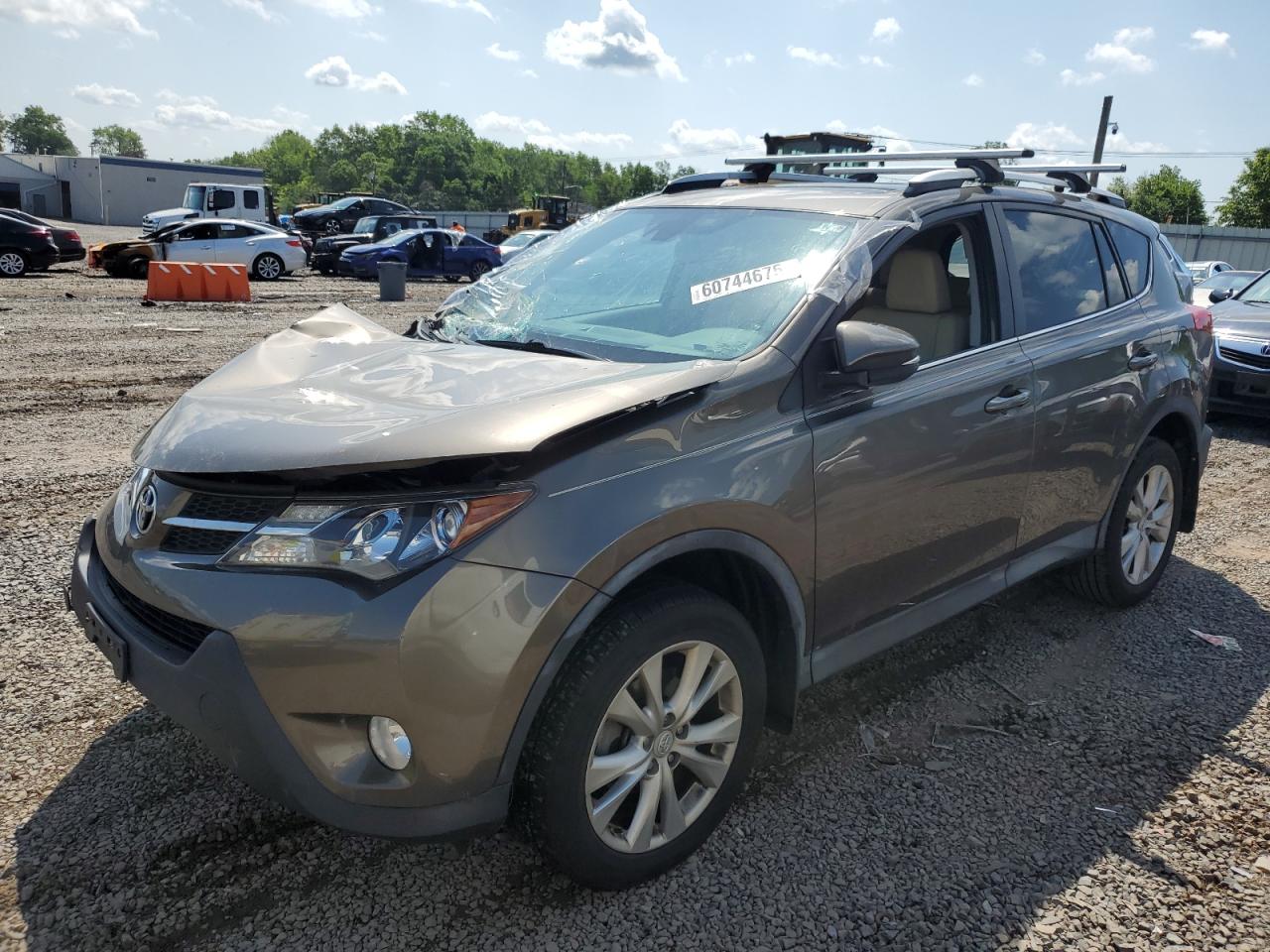 2014 Toyota Rav4 Limited na sprzedaż w Hillsborough, NJ - Burn
