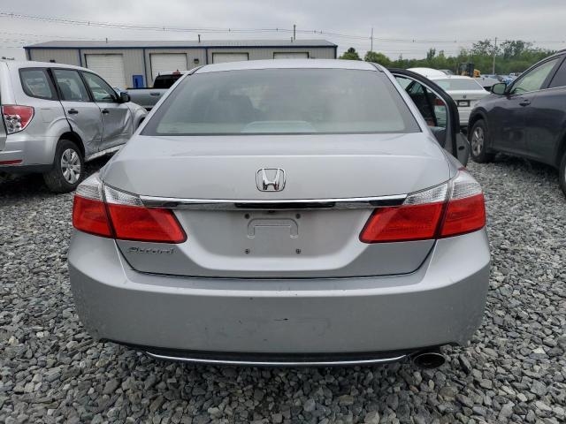 Sedans HONDA ACCORD 2015 Srebrny