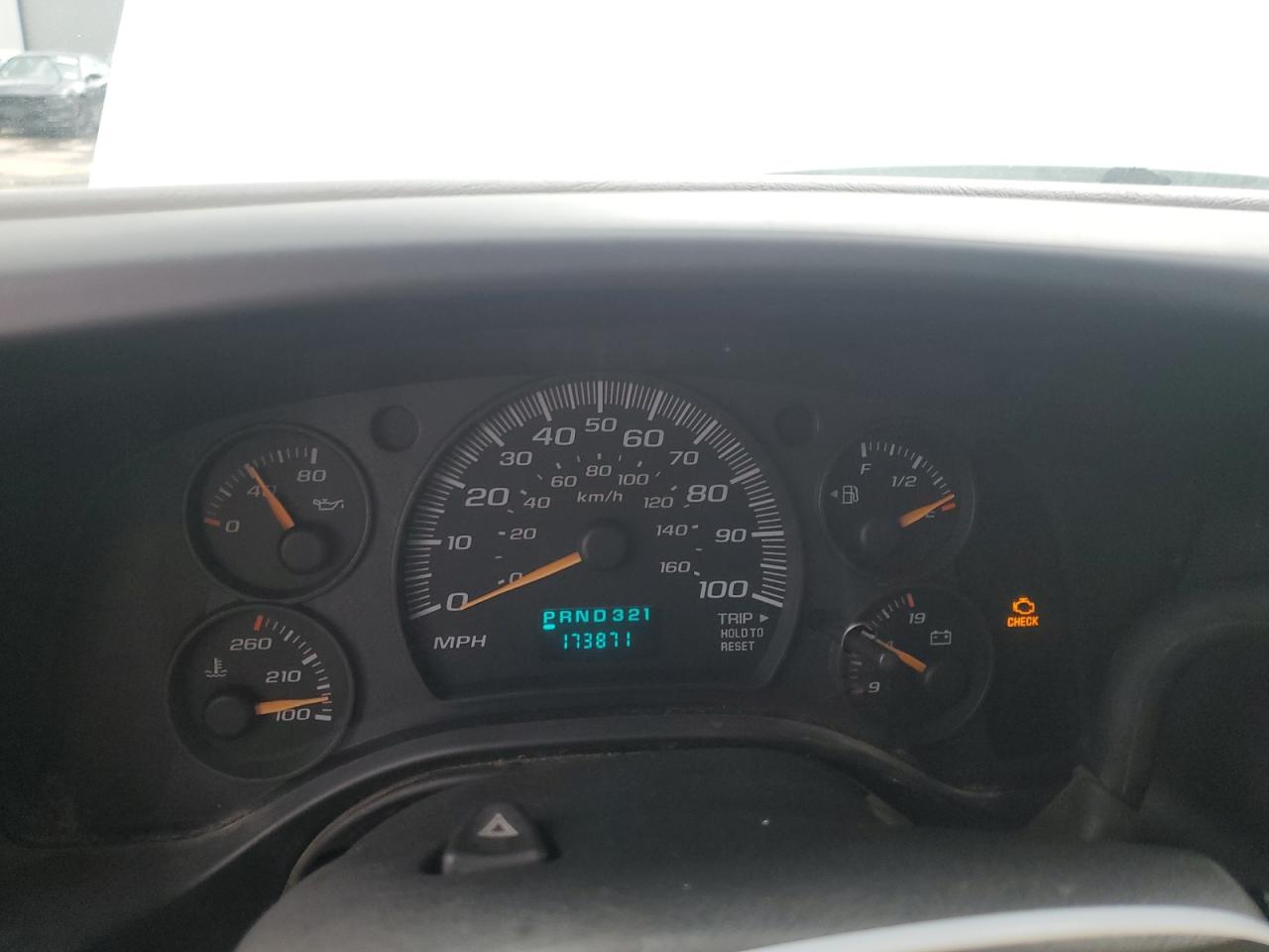 2005 Chevrolet Express G3500 VIN: 1GBJG31U251102425 Lot: 60114225