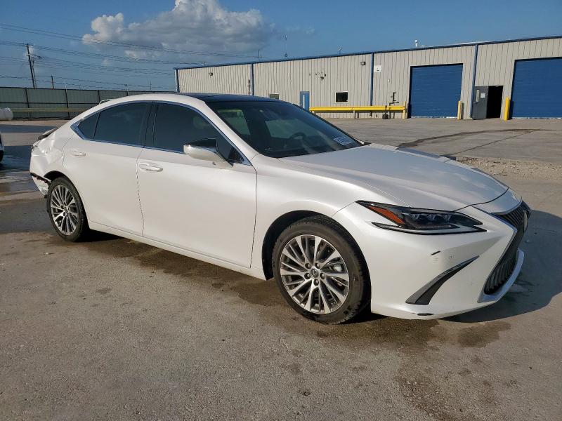  LEXUS ES350 2019 Белы