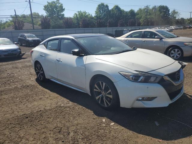  NISSAN MAXIMA 2017 Белы
