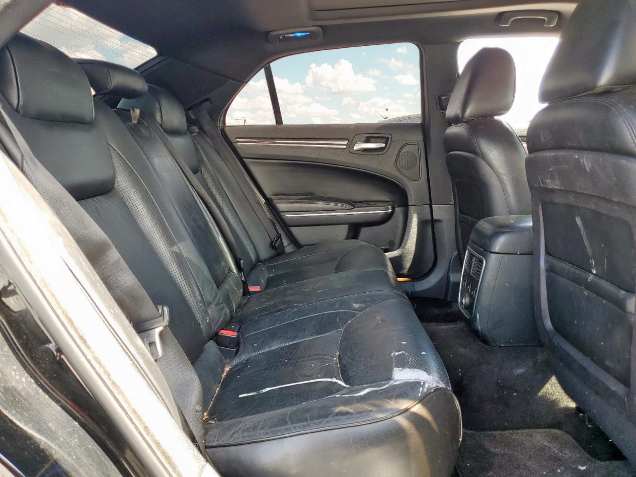 2011 Chrysler 300C VIN: 2C3CA6CT2BH598744 Lot: 62600745