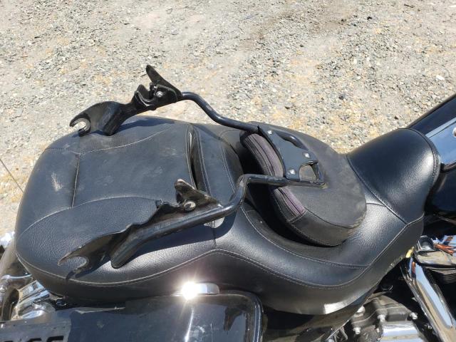  HARLEY-DAVIDSON FL 2018 Чорний