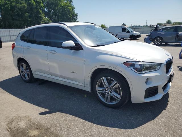 BMW X1 2018 Белы