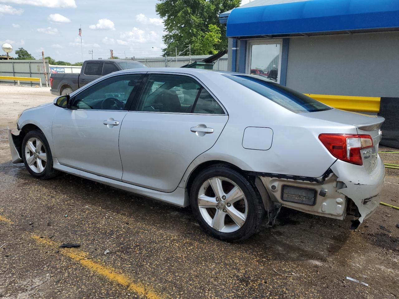 2013 Toyota Camry - Image 2