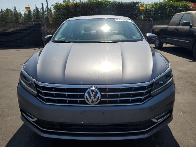  VOLKSWAGEN PASSAT 2016 Серый