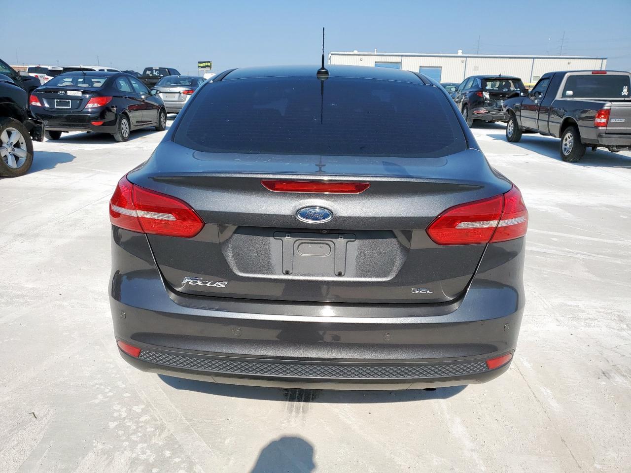 1FADP3H26HL307547 FORD FOCUS 2017