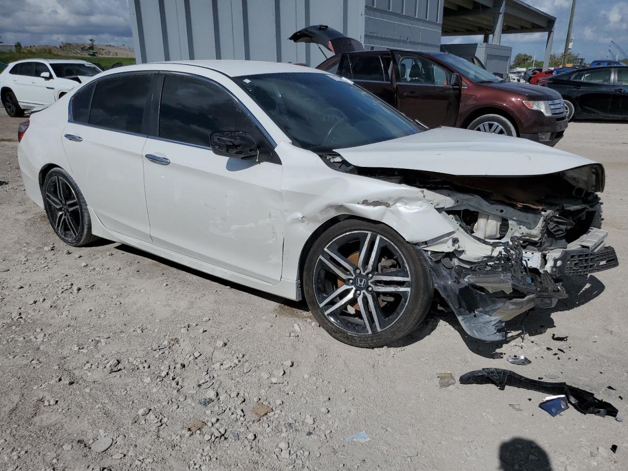 1HGCR2F58GA179122 HONDA ACCORD 2016