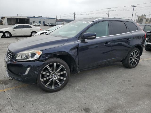  VOLVO XC60 2017 Granatowy