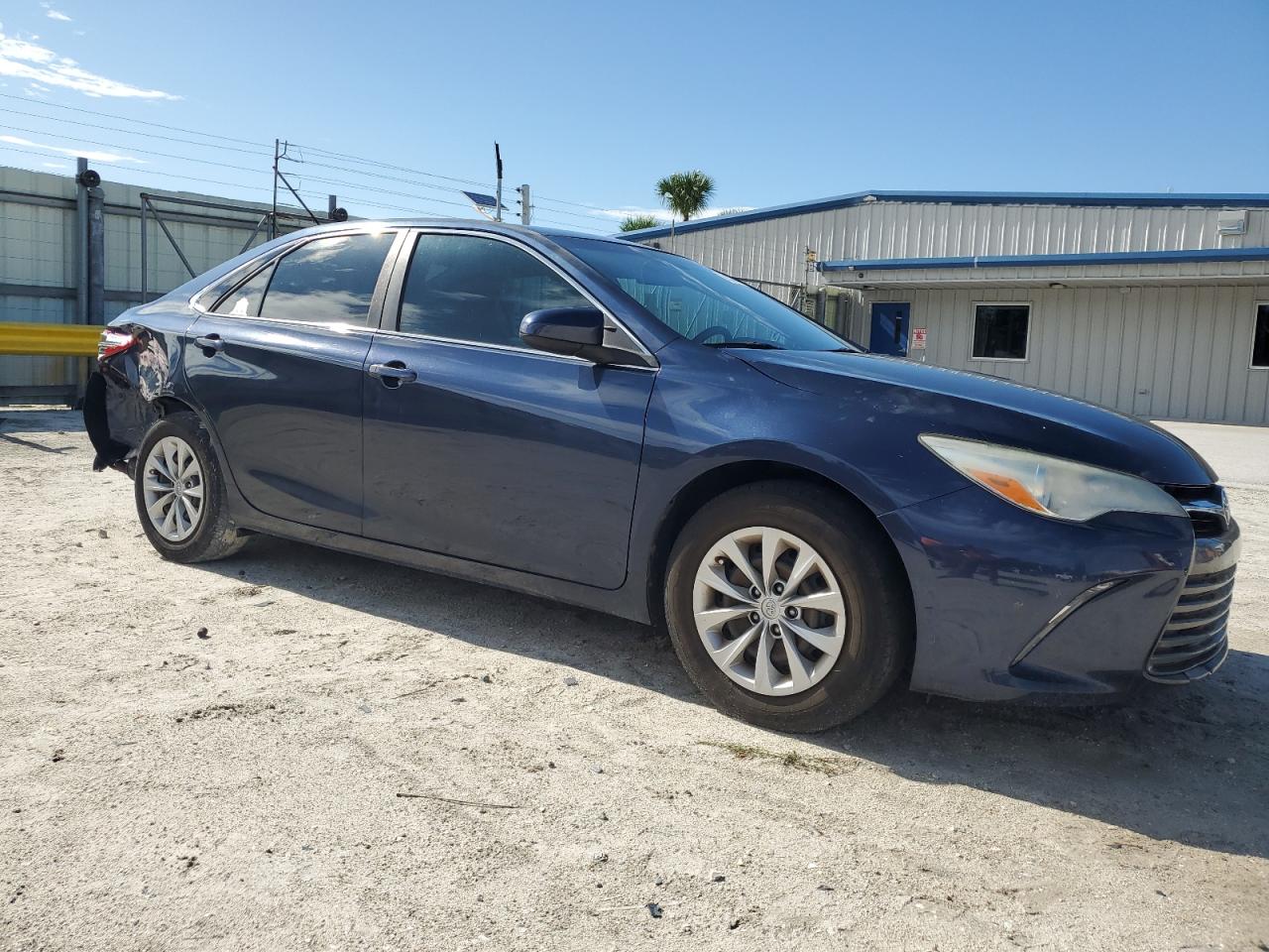 TOYOTA CAMRY 2015 VIN 4T4BF1FK5FR495899 zdjęcie 4