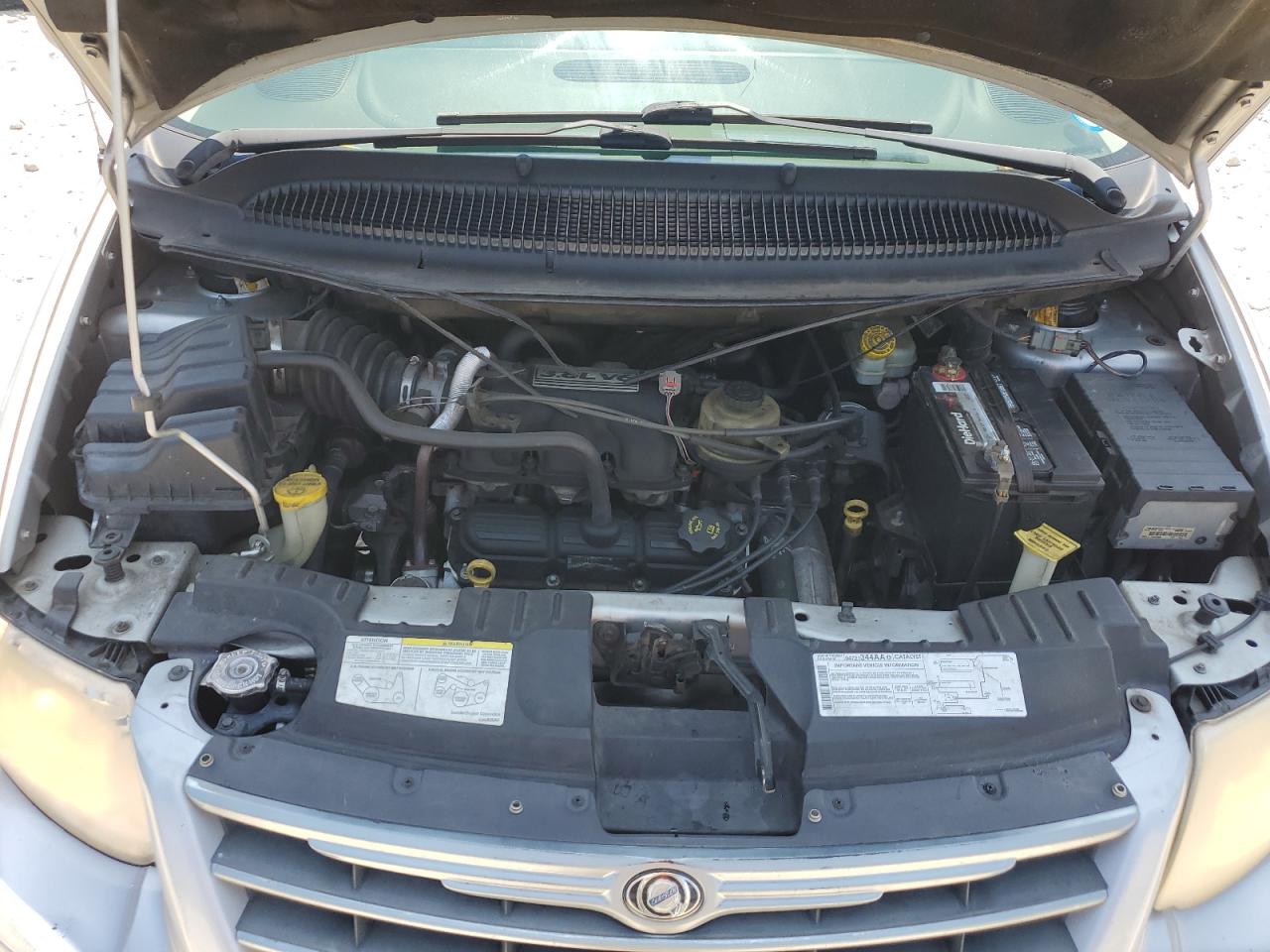 2005 Chrysler Town & Country Touring VIN: 2C4GP54L15R399381 Lot: 62511455