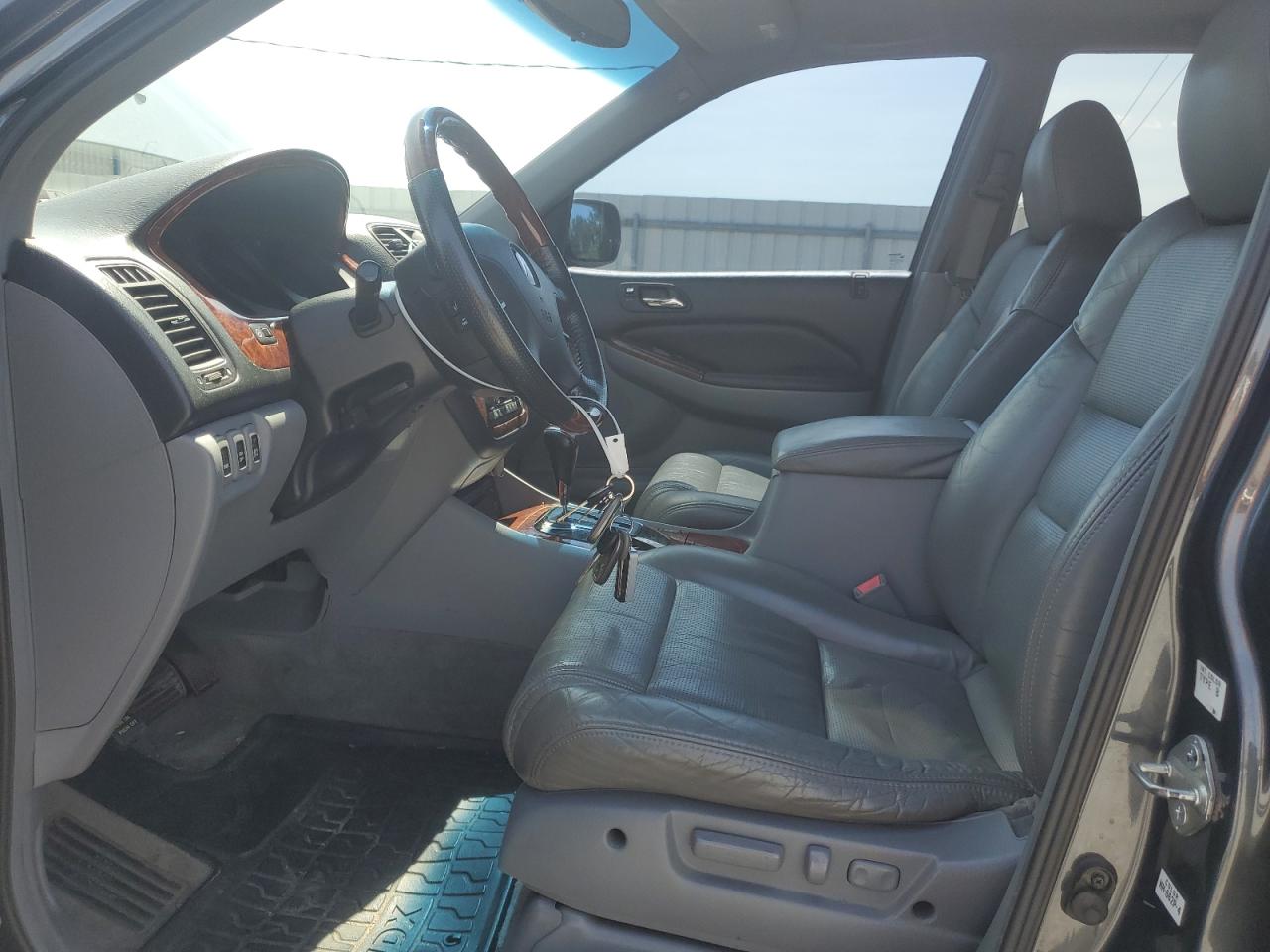 2004 Acura Mdx Touring VIN: 2HNYD18984H529515 Lot: 61549065
