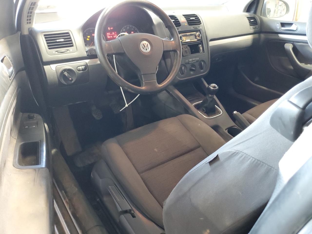 2009 Volkswagen Rabbit VIN: WVWAB71K19W140611 Lot: 62341455