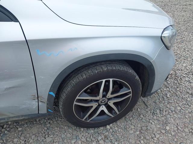 2019 MERCEDES BENZ GLA 180 UR
