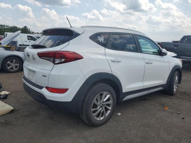  HYUNDAI TUCSON 2017 Белы