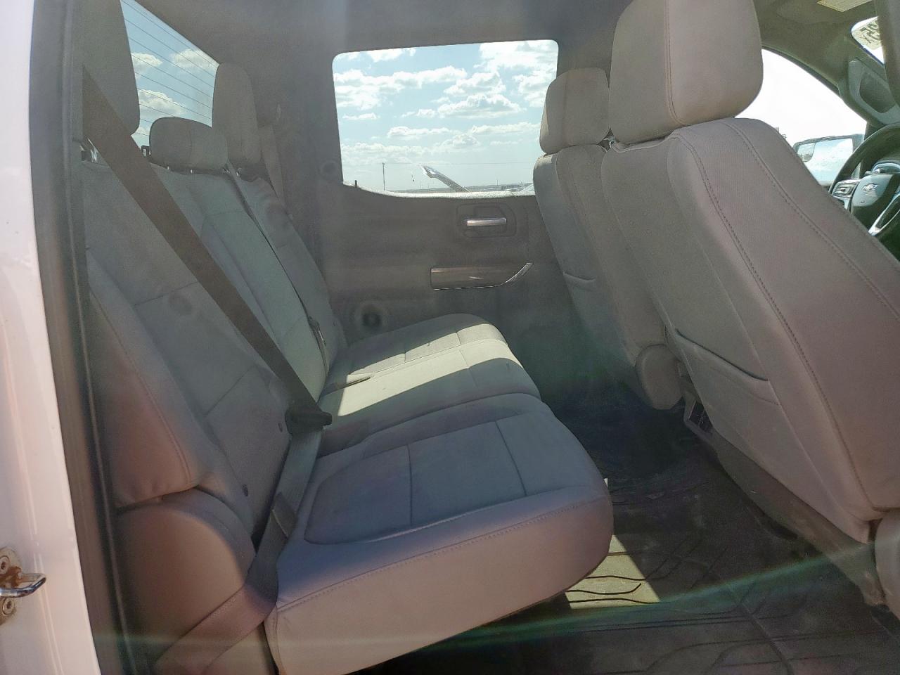1GCPYFED2KZ160028 CHEVROLET ALL Models 2019