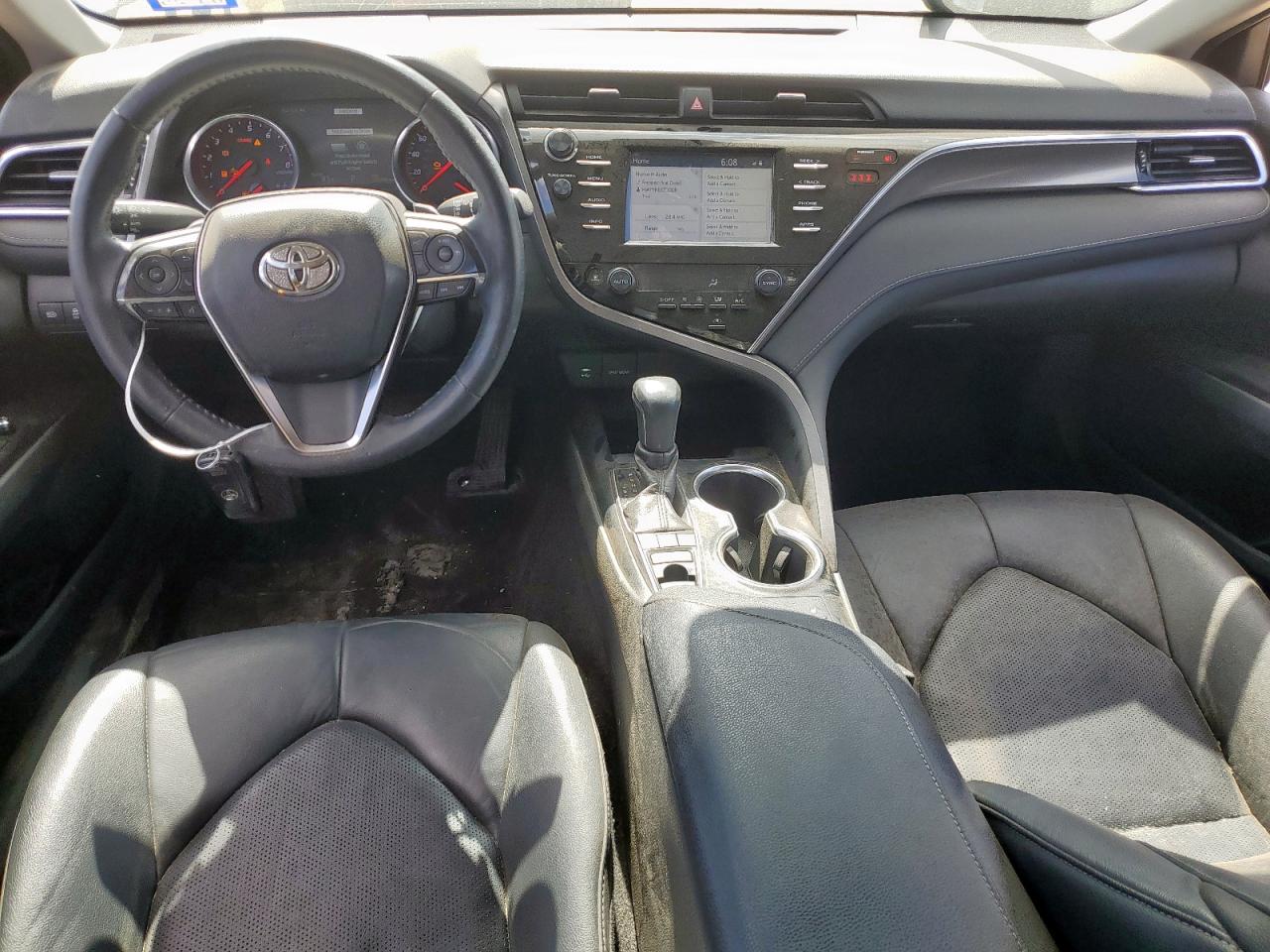 TOYOTA CAMRY 2018 VIN 4T1B61HK8JU065994 photo 8
