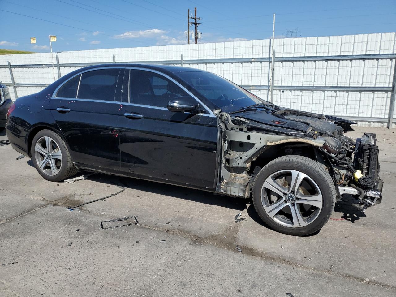 MERCEDES-BENZ E-CLASS 2020 VIN WDDZF8EB2LA743987 photo 4