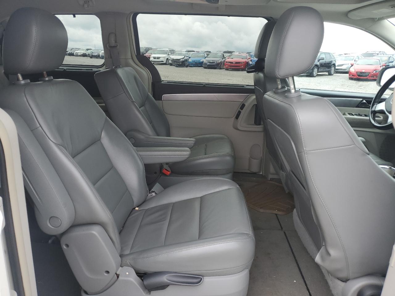 2010 Volkswagen Routan Sel VIN: 2V4RW5DX3AR246029 Lot: 59893495