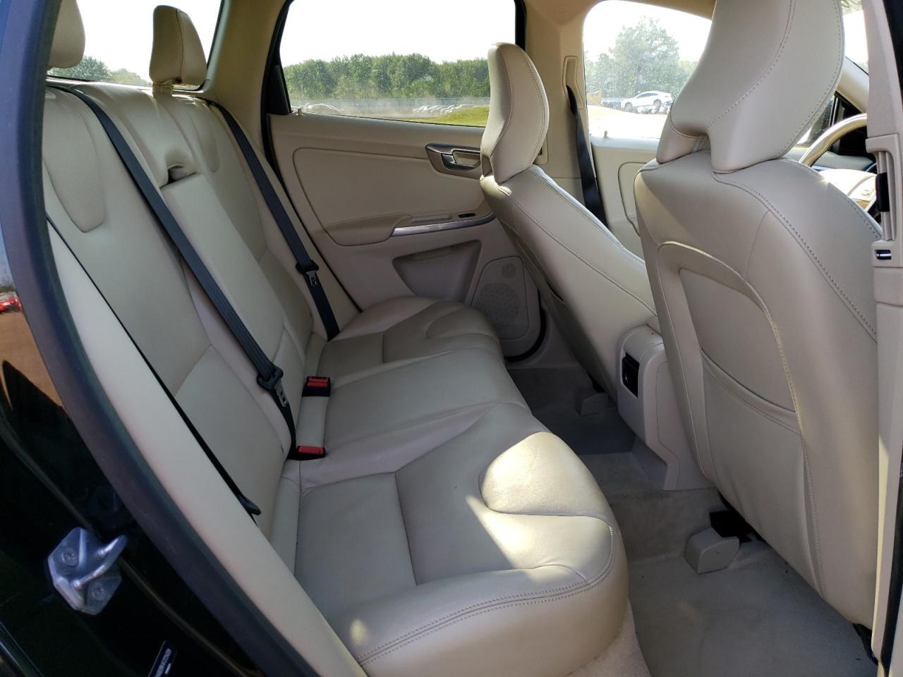 2015 Volvo Xc60 T6 Premier VIN: YV4902RK4F2724209 Lot: 62759685