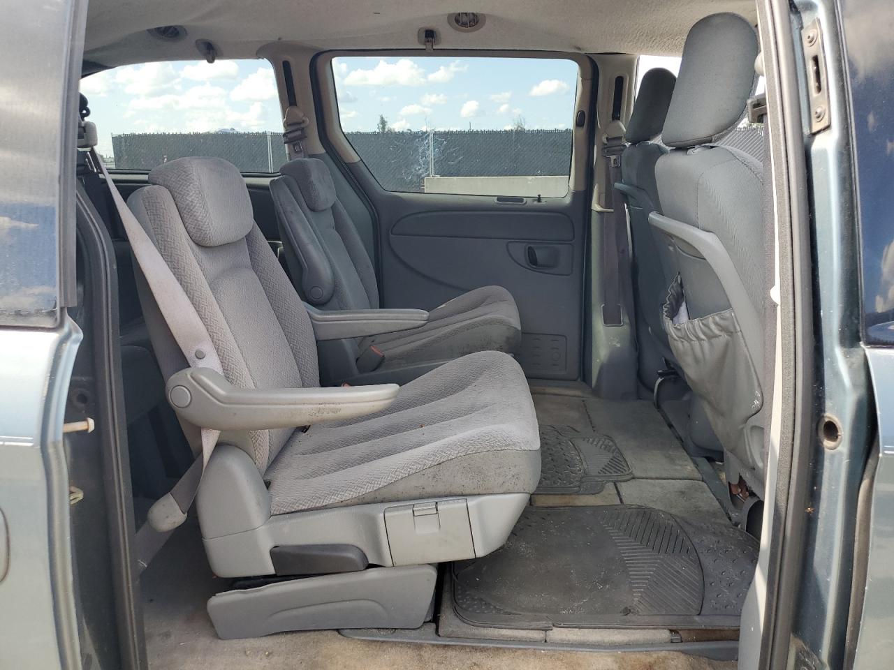 2006 Chrysler Town & Country Lx VIN: 2A4GP44R66R833224 Lot: 61657795