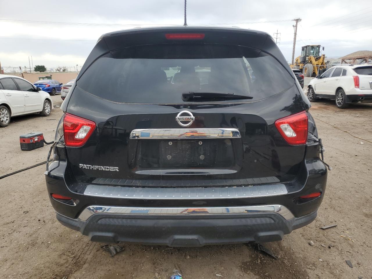 2017 Nissan Pathfinder S VIN: 5N1DR2MN3HC692642 Lot: 61763175