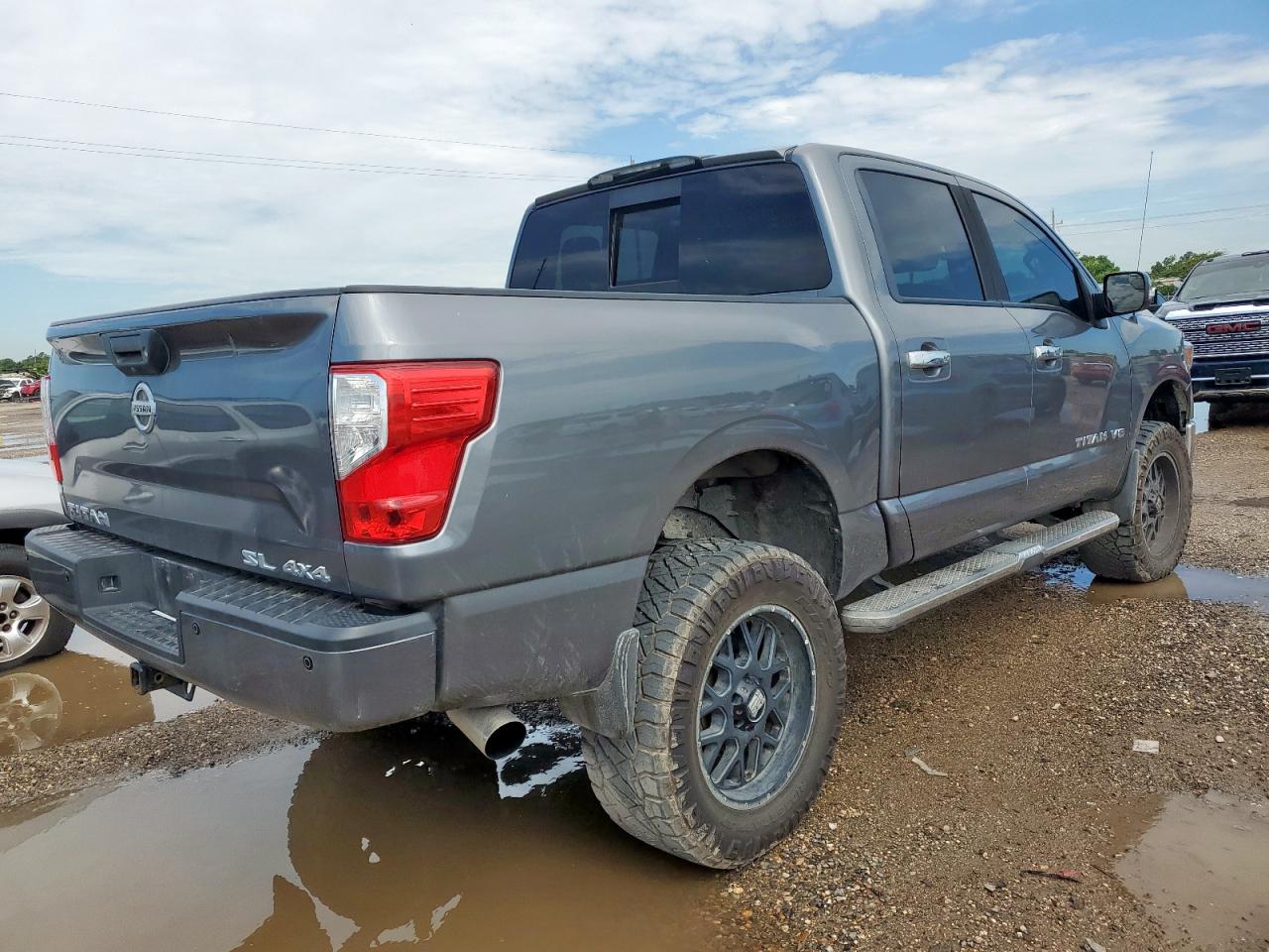 1N6AA1E57JN503456 NISSAN TITAN 2018