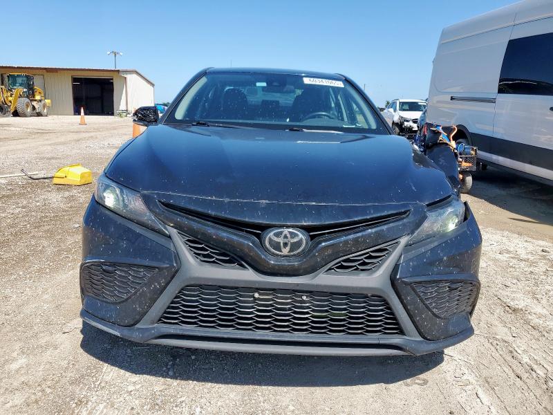  TOYOTA CAMRY 2022 Czarny