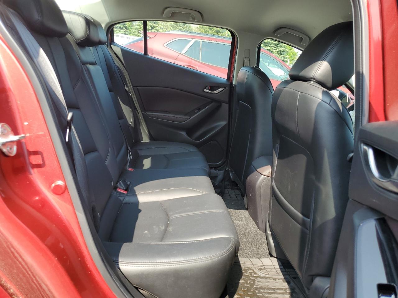 2018 Mazda 3 Touring VIN: 3MZBN1V37JM158317 Lot: 59059905