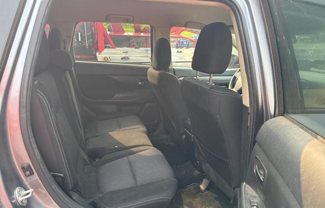  MITSUBISHI OUTLANDER 2018 Silver