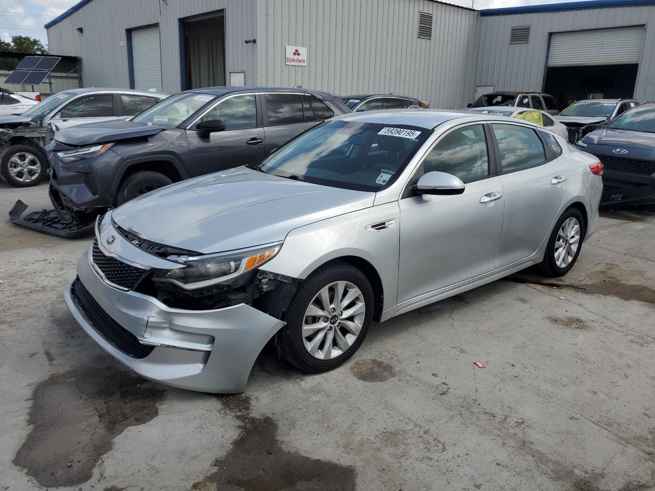 2016 Kia Optima Lx продається в New Orleans, LA - Front End