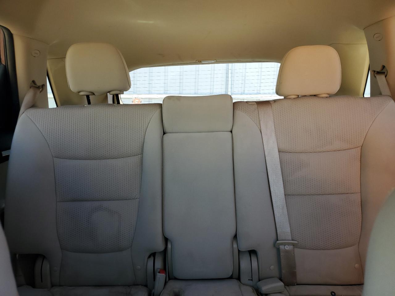 2011 Kia Sorento Base VIN: 5XYKTDA22BG136344 Lot: 63240055